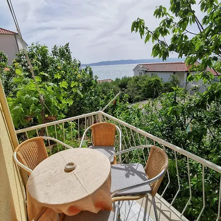 Apartman Ruza 30m From The *