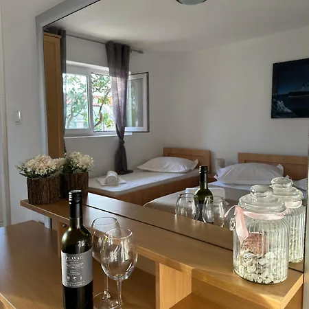 Apartman Ruza 30m From The